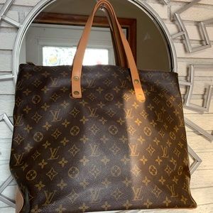 Louis Vuitton “Customized” Cabaz Mezzo